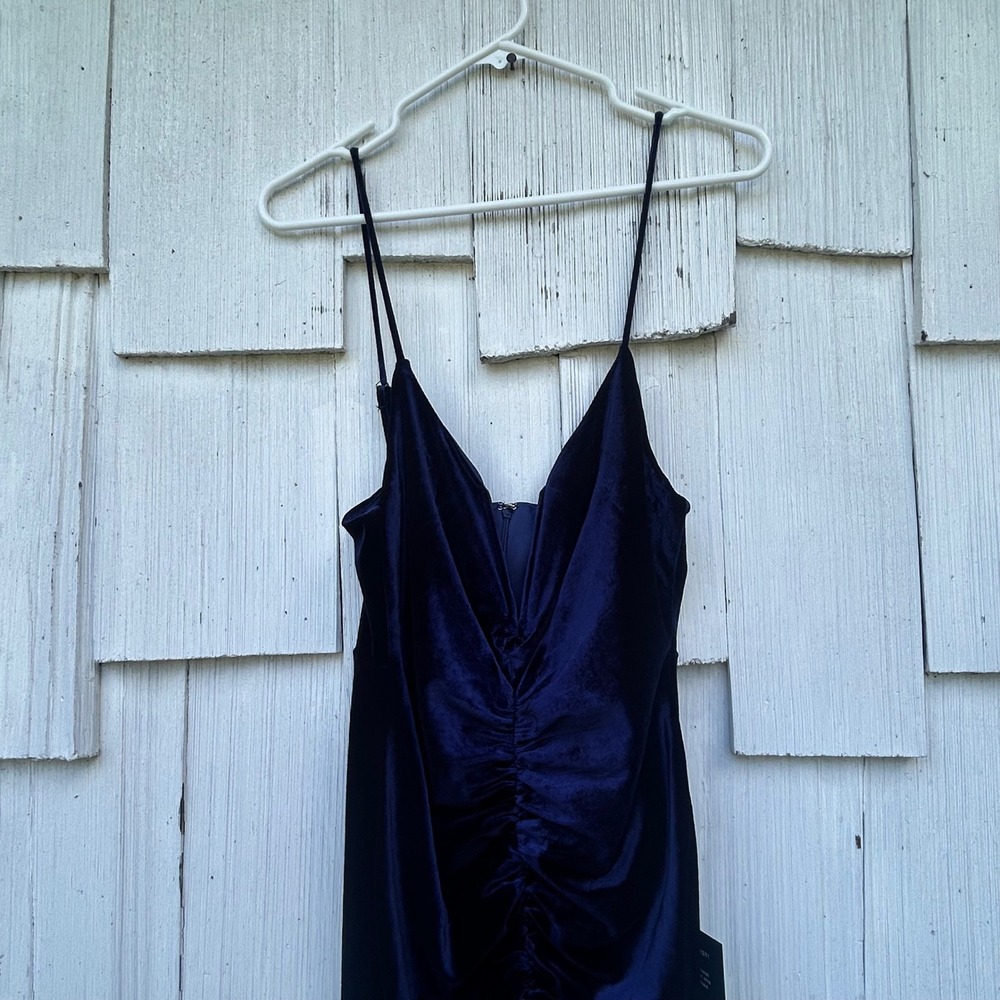 Lulus Stunning Invitation Navy Velvet Ruched‎ Sleeveless Maxi Dress Navy Blue M - Picture 3 of 11
